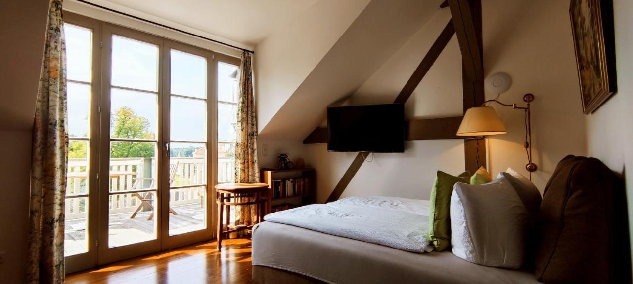 Loggiahaus Am Schloss, 5 Ferienwohnungen, Teils Mit Schloss- Und Seeblick Rheinsberg Buitenkant foto